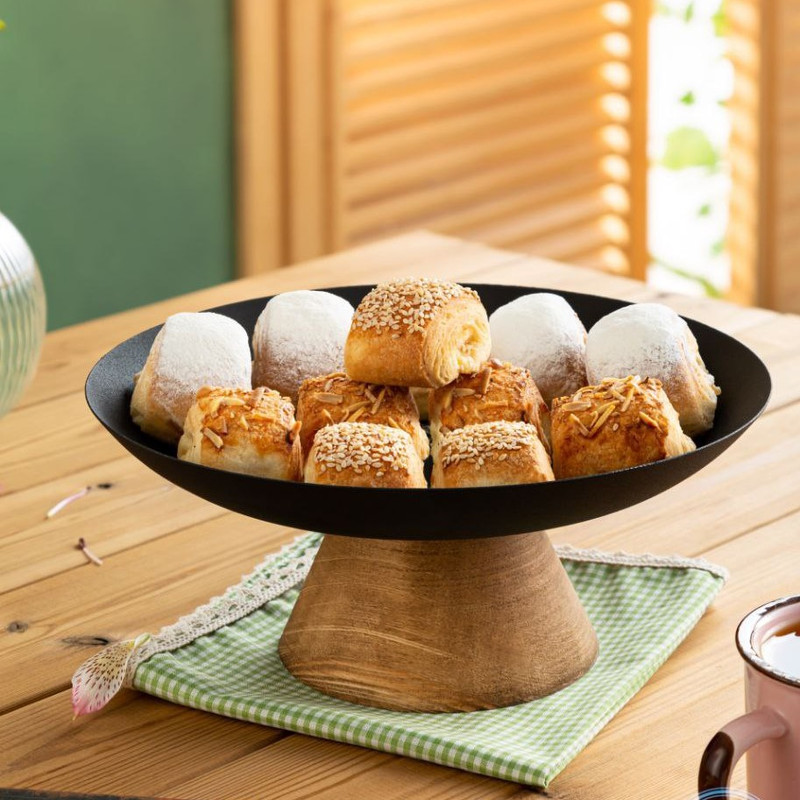 شیرینی خوری مدل فلزی پایه چوبی