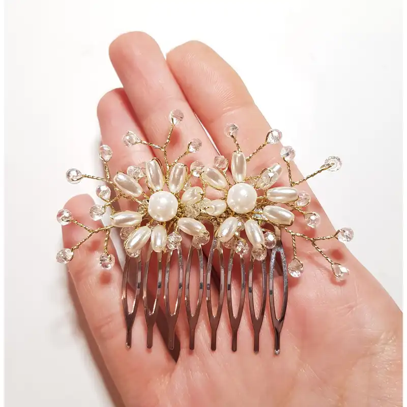 شانه مو زنانه مدل گل دیزی