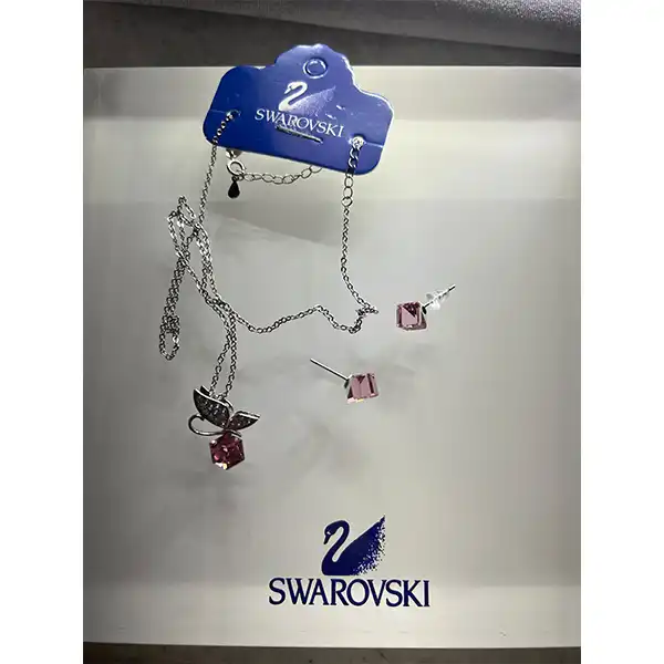 نیم ست نقره زنانه سواروسکی مدل مکعب پروانه کد 965432