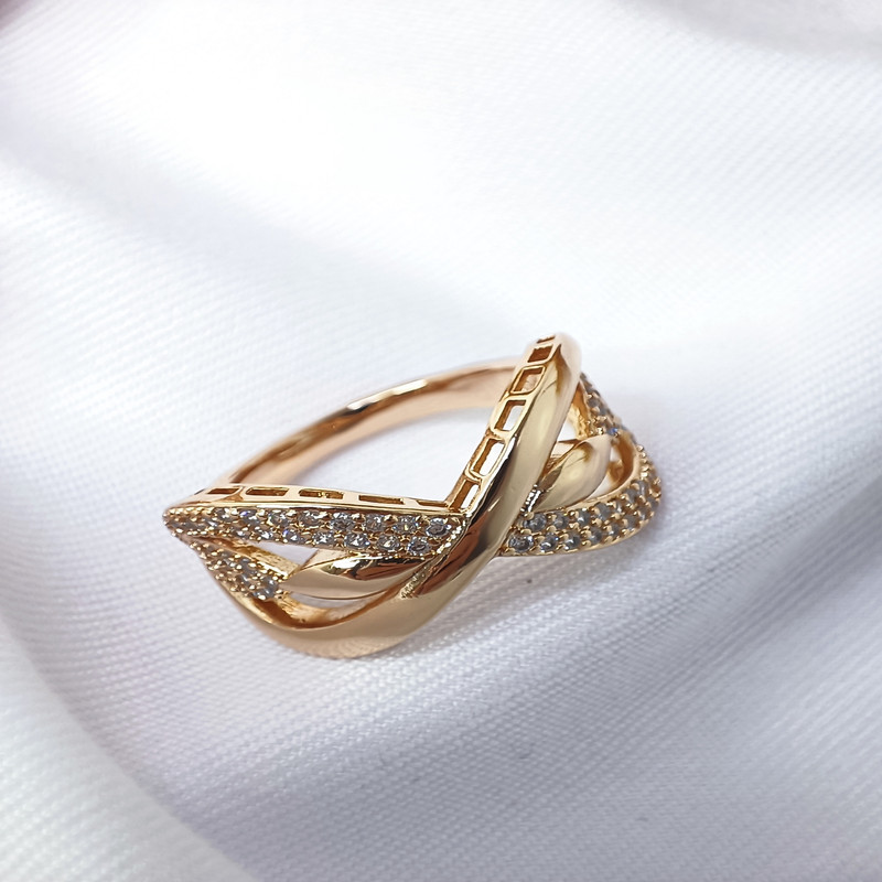 انگشتر زنانه مدل مجلسی 19 انگشتر زنانه مدل مجلسی 19