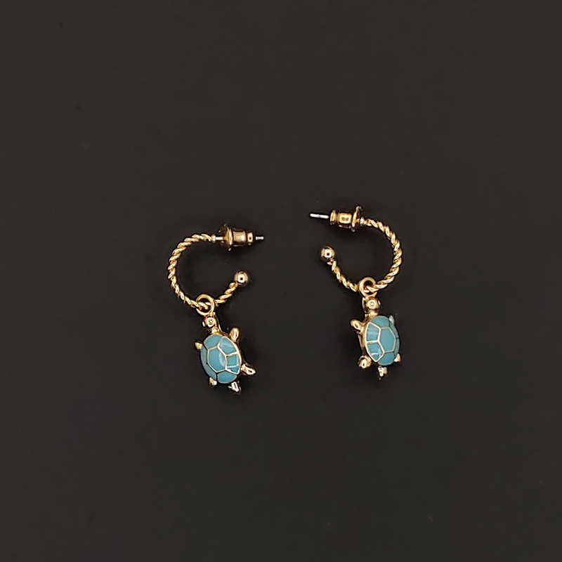 گوشواره دخترانه اکسسورایز مدل لاکپشت گوشواره دخترانه اکسسورایز مدل لاکپشت