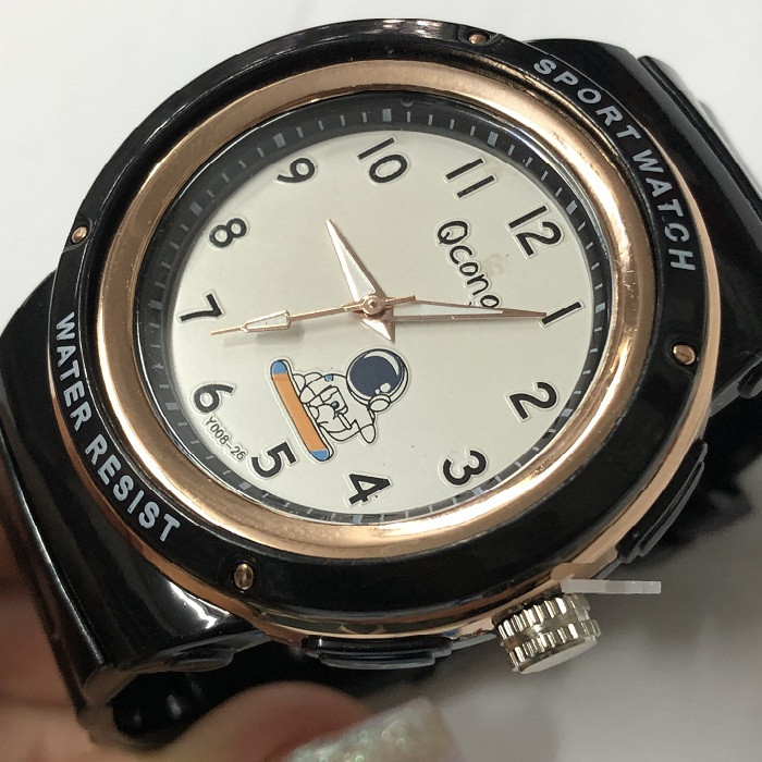 ساعت مچی عقربه ای مدل فضایی ساعت مچی عقربه ای مدل فضایی