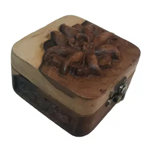 جعبه جواهر معرق کاری مدل گل شاه عباسی 