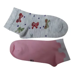 جوراب دخترانه کد 8 مجموعه 2 عددی