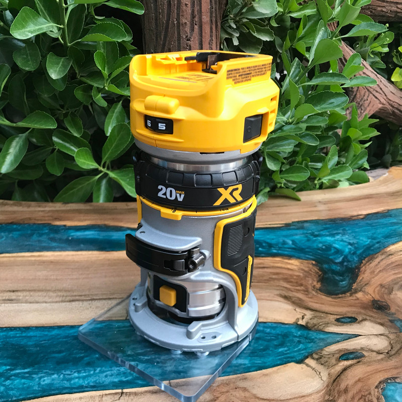 فرز مشتی شارژی دیوالت مدل DCW600B