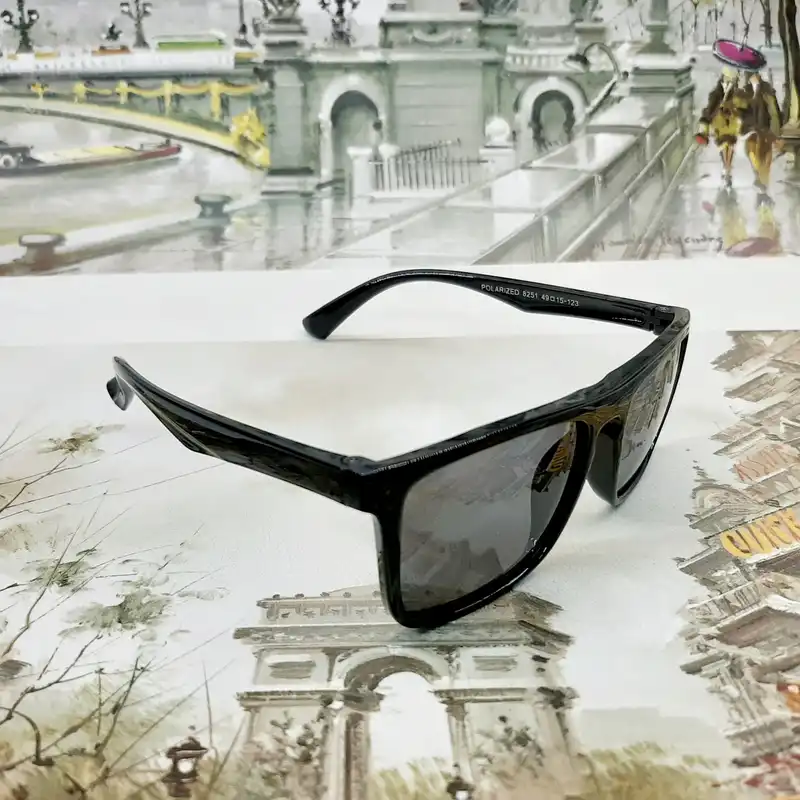 عینک آفتابی بچگانه مدل V8251bl