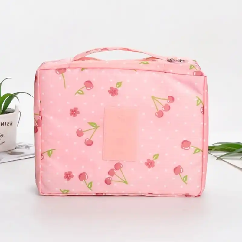 کیف لوازم آرایش زنانه مدل Cherry