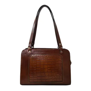 کیف دوشی زنانه مدل ویلر چرم طبیعی کد C_280