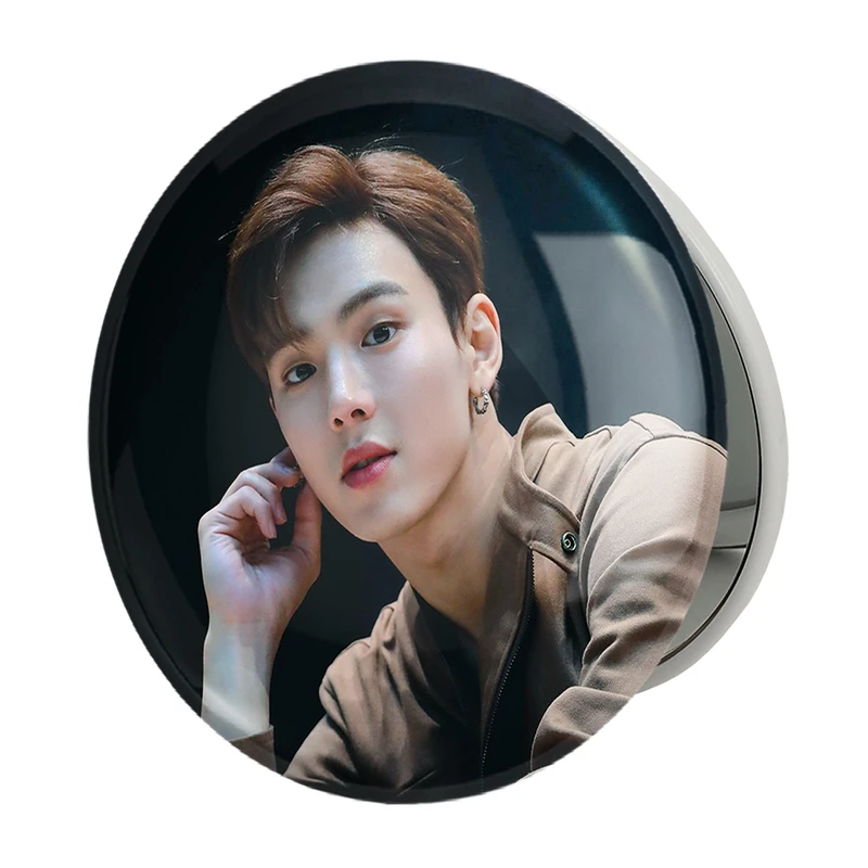آینه جیبی خندالو طرح شونو گروه مانستا اکس MONSTA X مدل تاشو کد 21146 