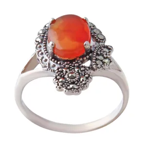 انگشتر نقره زنانه مدل عقیق یمانی کد AW_534