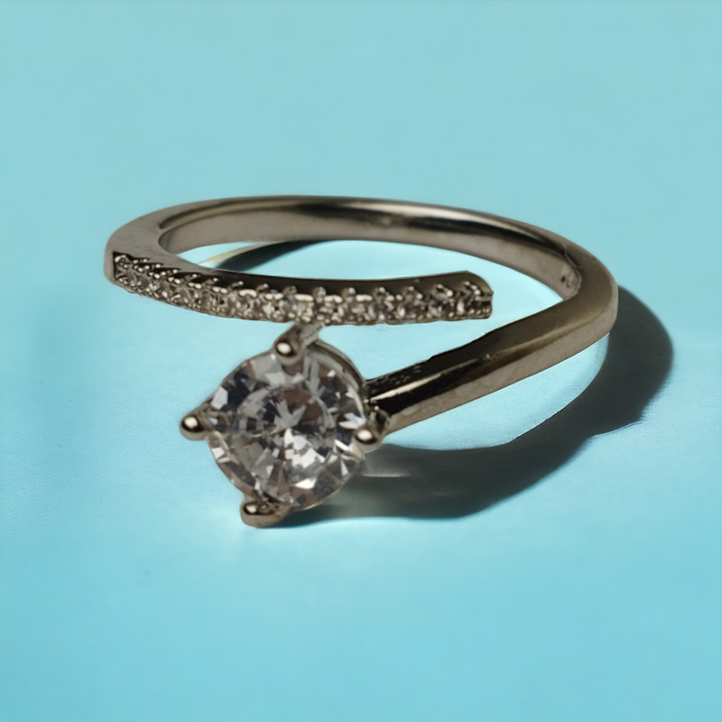 انگشتر زنانه مدل نگین دار وانیا انگشتر زنانه مدل نگین دار وانیا