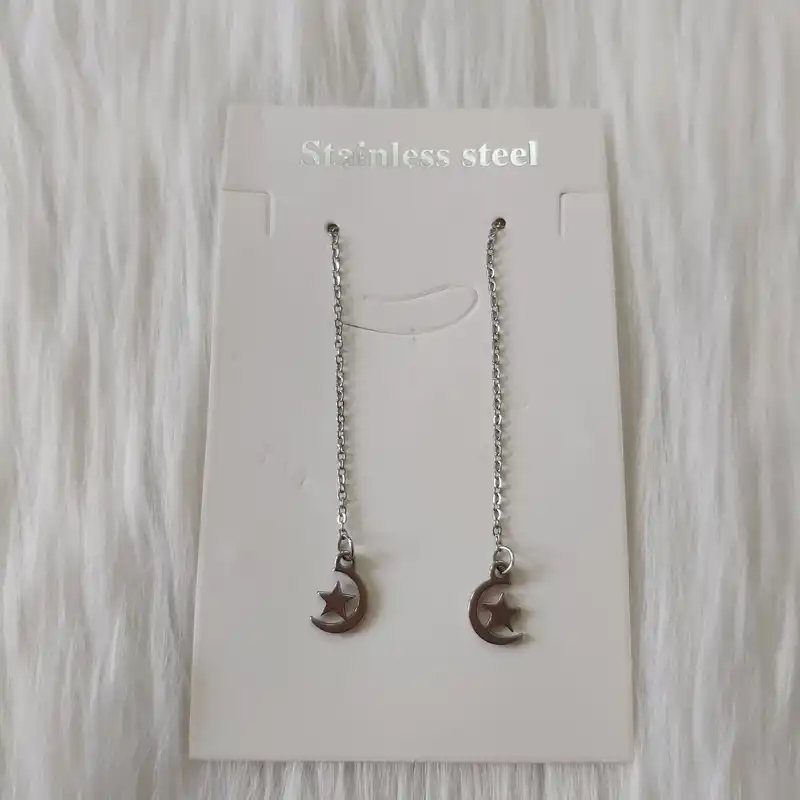 گوشواره زنانه مدل بخیه طرح ماه و ستاره کد moo112