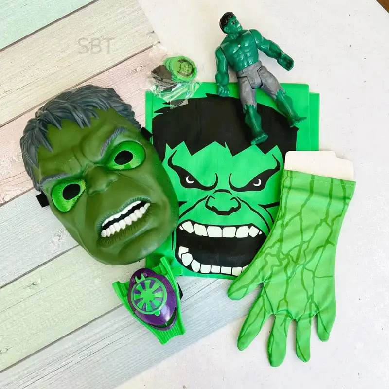 ست ایفای نقش مدل ماسک هالک به همراه دستکش پرتابگر و فیگور مجموعه 9 عددی