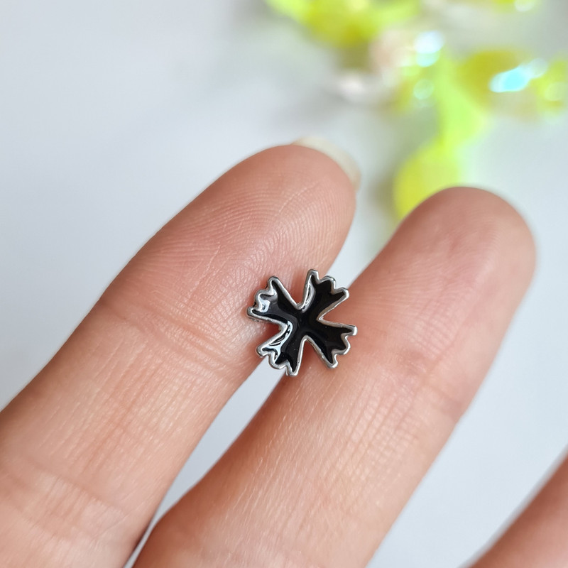 پیرسینگ گوش مدل گل 007 پیرسینگ گوش مدل گل 007