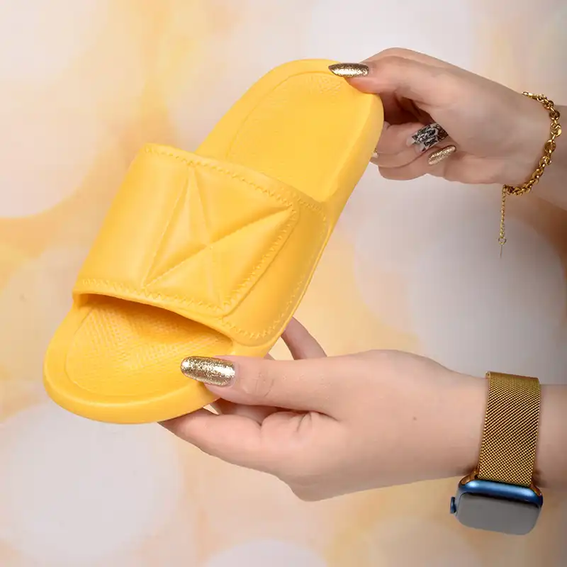 دمپایی زنانه پاپا مدل  YW.2544