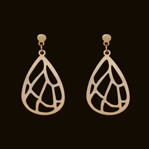 گوشواره طلا 18 عیار زنانه آمانژ کد D10010