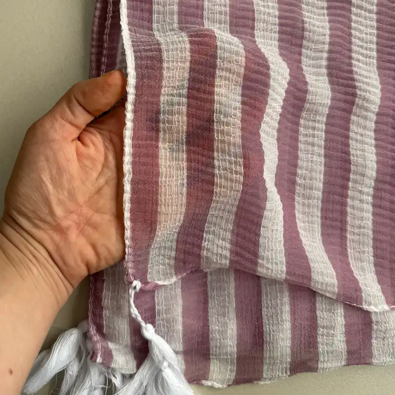 شال زنانه مدل حریر پلیسه راه راه منگوله دار مجلسی