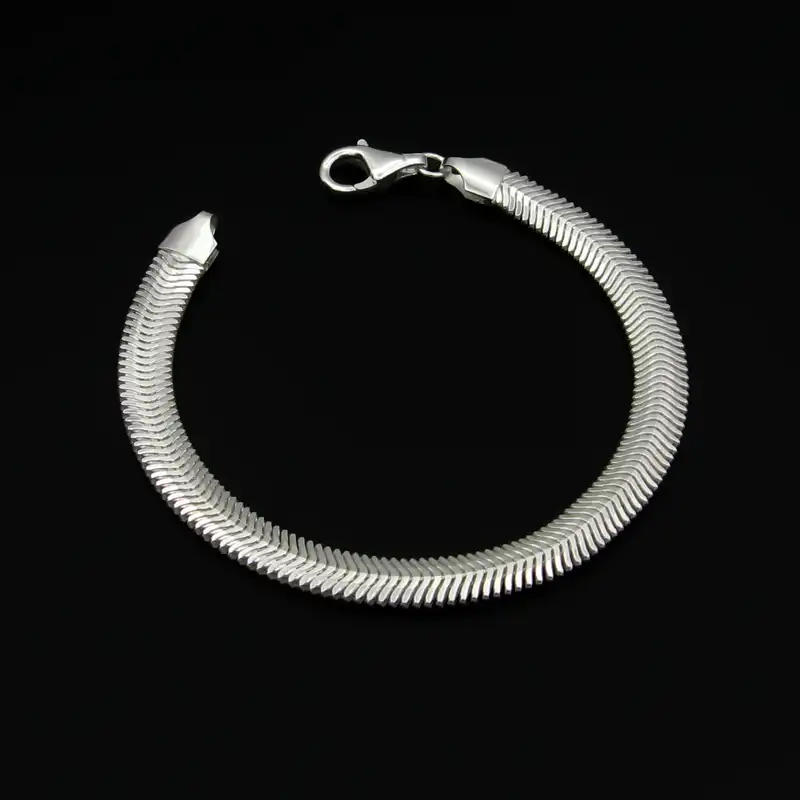 دستبند نقره زنانه مانچو مدل تیغ ماهی کد bs019