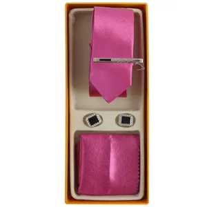 ست کراوات و دستمال جیب و دکمه سردست مردانه فرانکو فروزی مدل F-102097