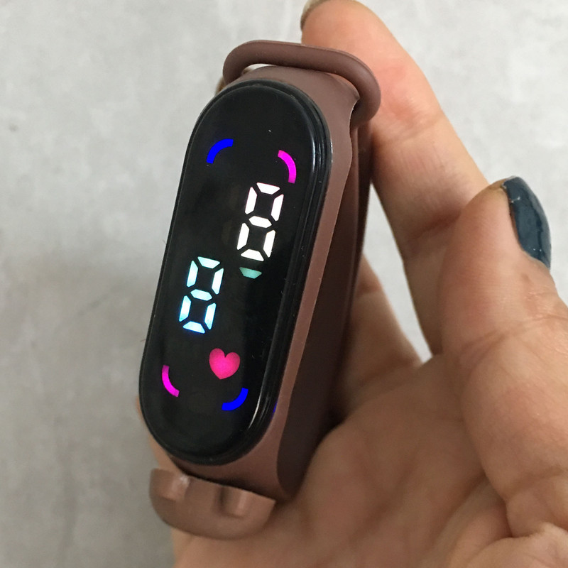 ساعت مچی دیجیتال بچگانه مدل ضداب سیلیکونی طرح خرسی تدی