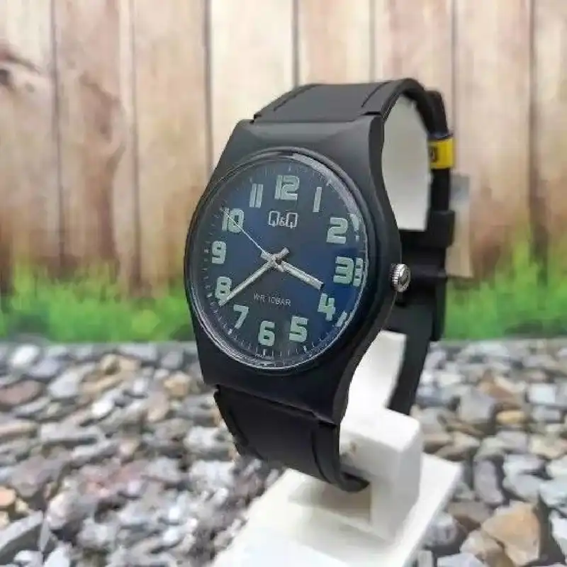ساعت مچی عقربه ای کیو اند کیو مدل VS42J003Y