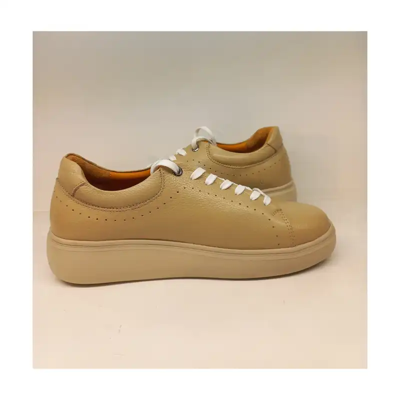 کفش روزمره زنانه سرزمین چرم کد 141764 رنگ کرم