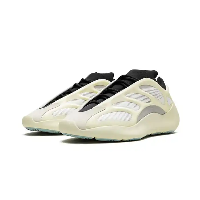 کفش پیاده روی مدل Yeezy 700 V3