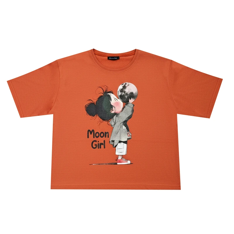 کراپ تی‌شرت آستین کوتاه زنانه مدل دختر و ماه کد MAD