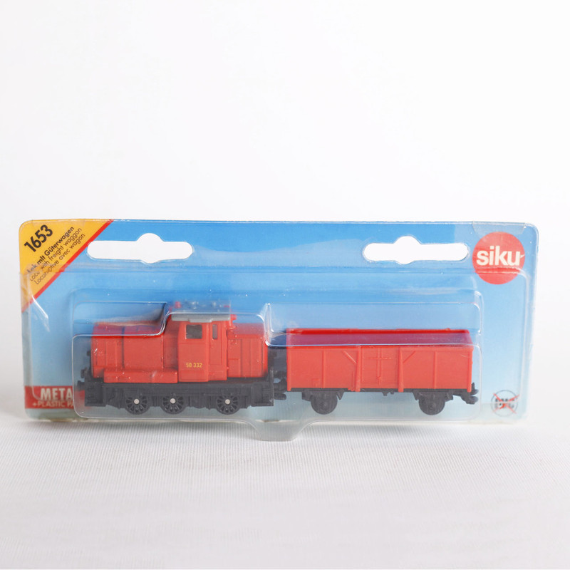 قطار بازی سیکو مدل Locomotive with Freight Waggon