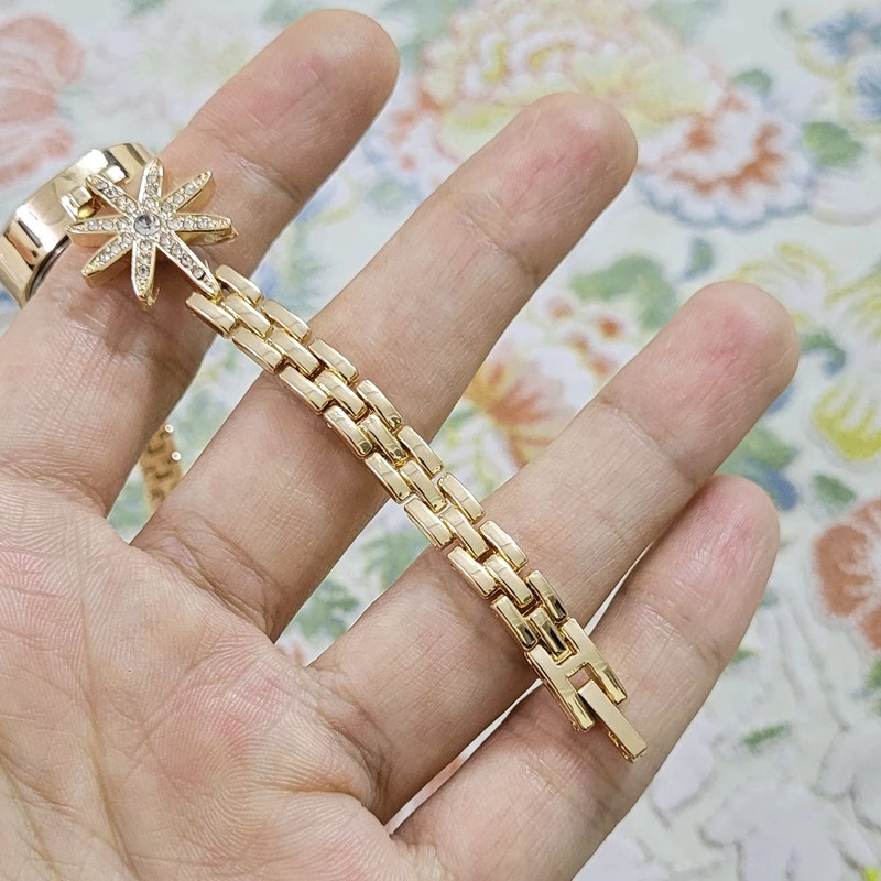 ساعت مچی عقربه ای زنانه هانگروی مدل ستاره ساعت مچی عقربه ای زنانه هانگروی مدل ستاره