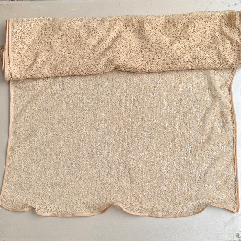 شال زنانه مدل توری گیپور بتجقه گل دار برجسته نوار دوزی