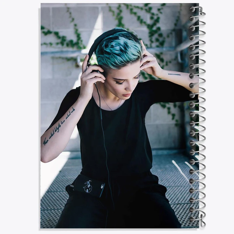 دفتر ژورنال نویسی 50 برگ خندالو مدل نقطه ای طرح هالزی Halsey کد 19093