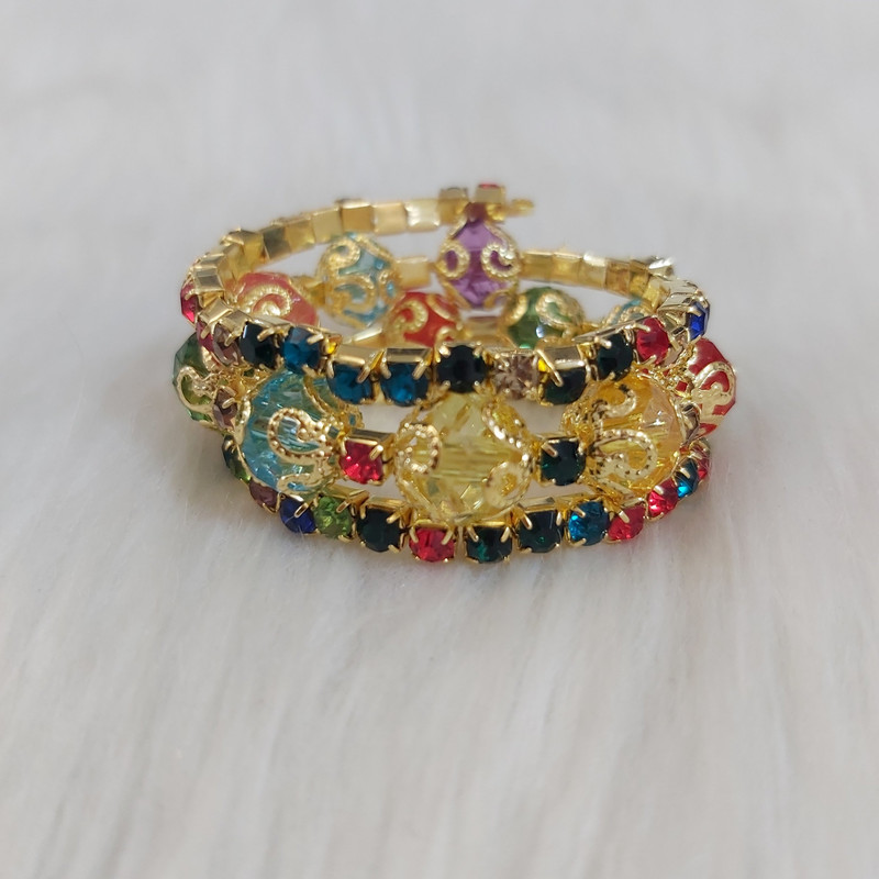 دستبند دخترانه مدل فنری طرح نگین کد ng112