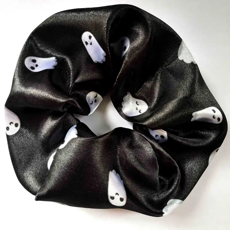 کش مو زنانه مدل اسکرانچی طرح روح های سرگردان SCH091