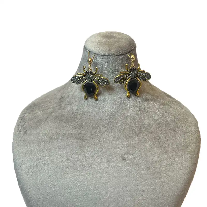 گوشواره دخترانه مدل مگس
