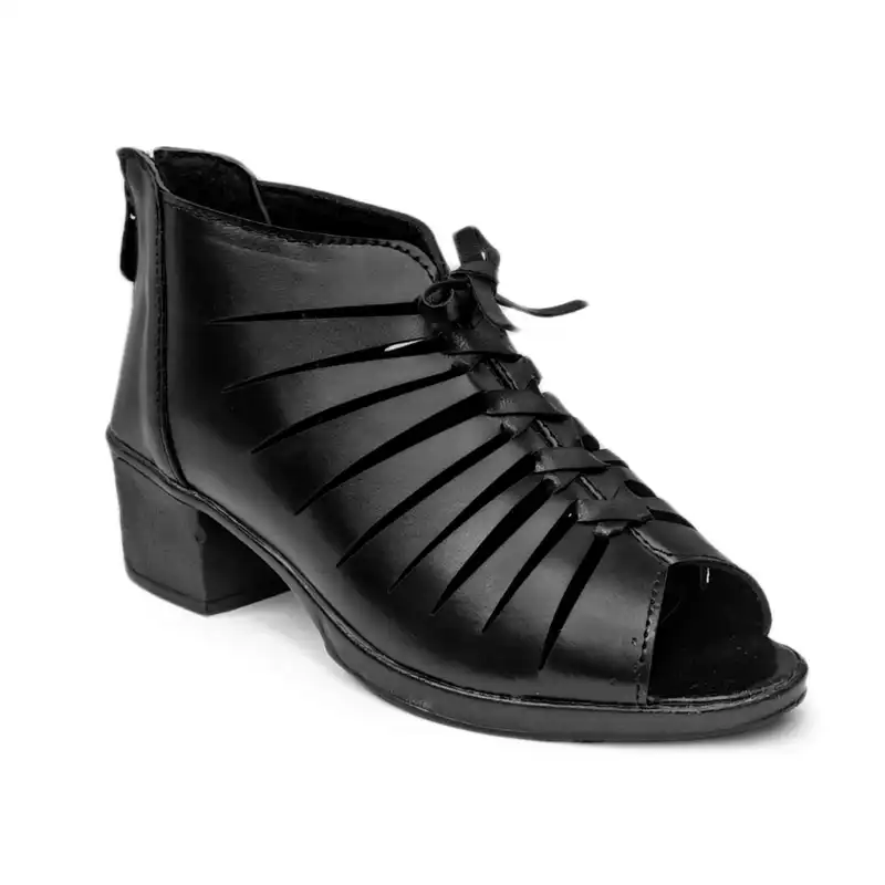 صندل زنانه مدل هزند