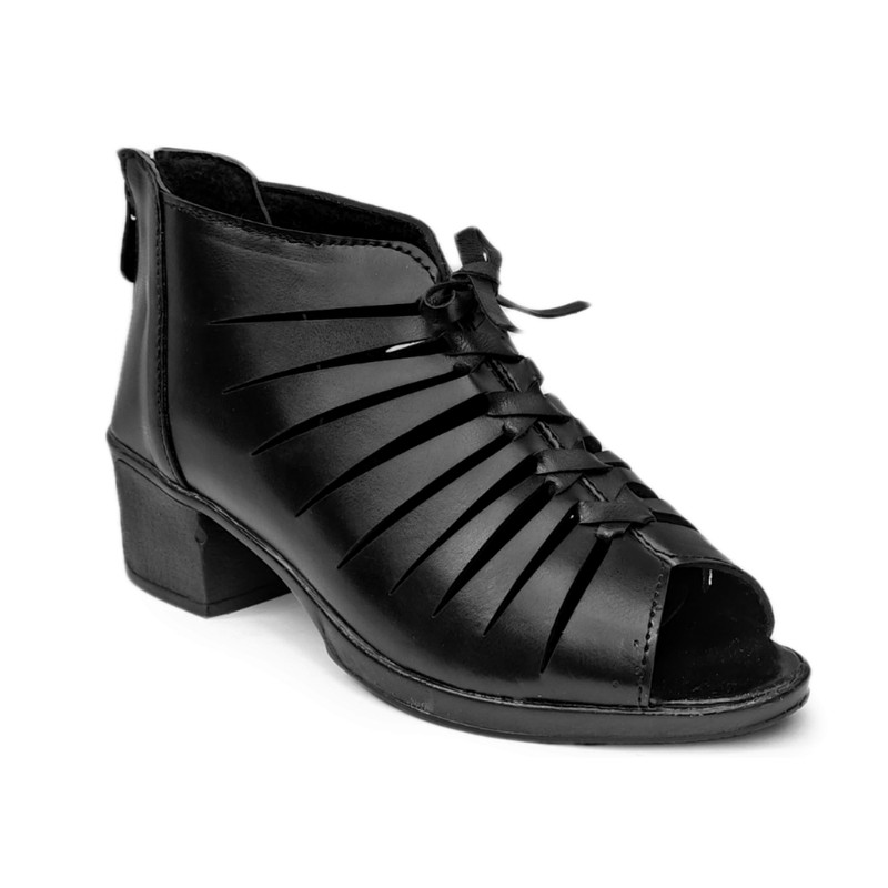 صندل زنانه مدل هزند