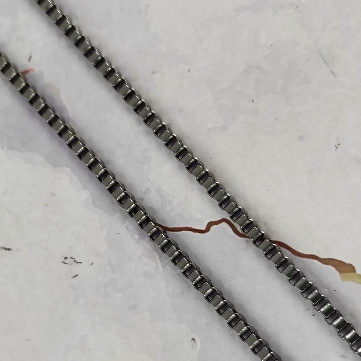 زنجیر زنانه سلین کالا مدل ونیزی کد T44 زنجیر زنانه سلین کالا مدل ونیزی کد T44