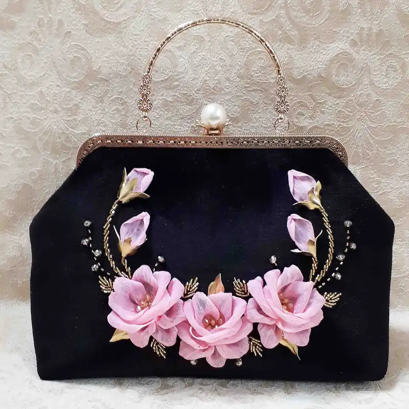 کیف مجلسی زنانه مدل روباندوزی بهاری