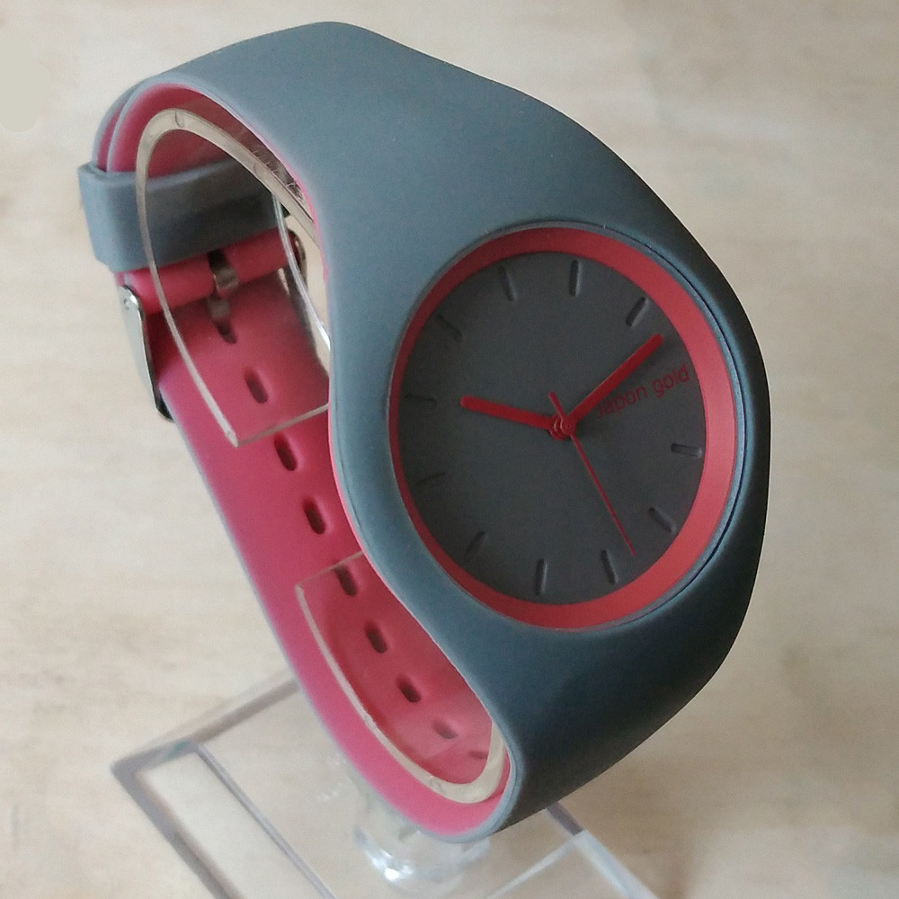 ساعت مچی عقربه ای دخترانه کد 702