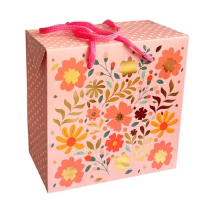 ساک هدیه مدل باغ گل کد 15.15