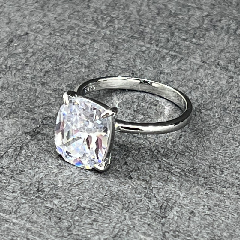 انگشتر نقره زنانه گیرا مدل G374