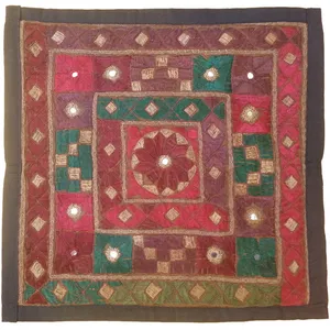 رومیزی سوزن دوزی مدل عسلی کد SOO64