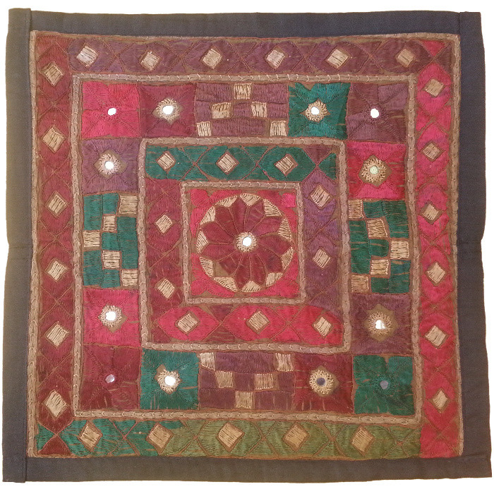 رومیزی سوزن دوزی مدل عسلی کد SOO64