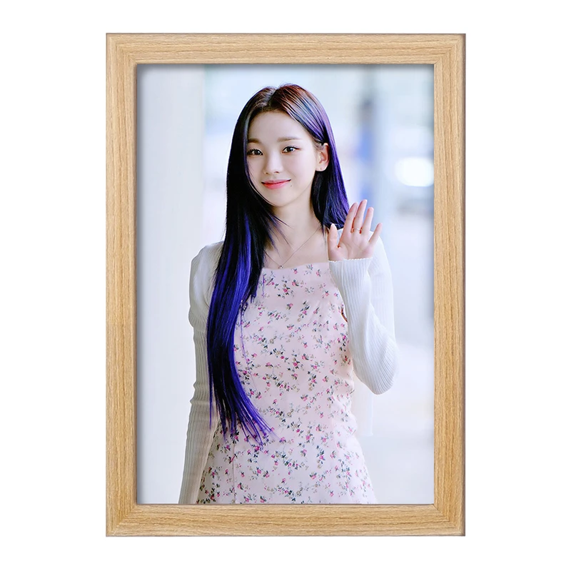 تابلو خندالو مدل کارینا گروه گروه آسپا Aespa  کد 19715