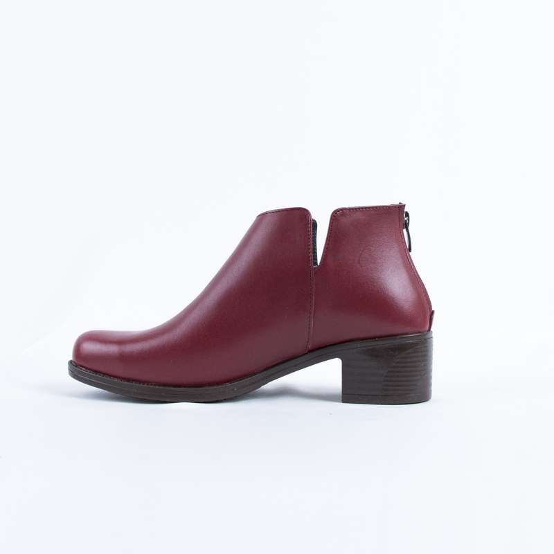 نیم بوت زنانه مدل چرم کد 02