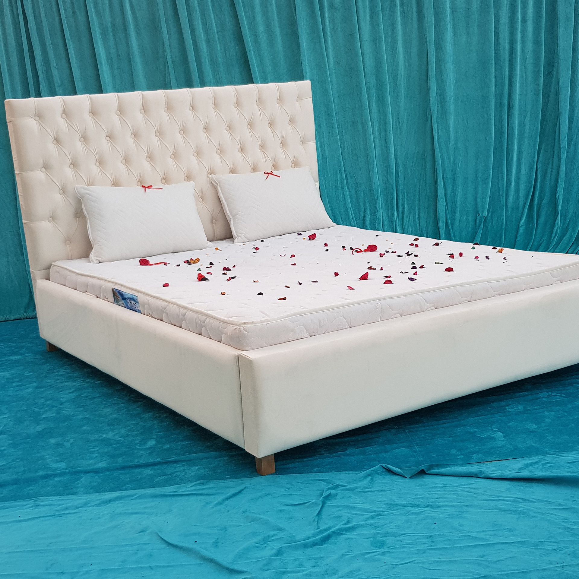 تخت خواب دونفره کد T 580 سایز 160x200 سانتی متر