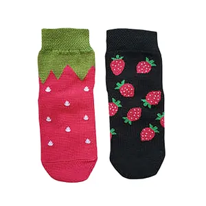 جوراب بچگانه مدل تا به تا توت فرنگی