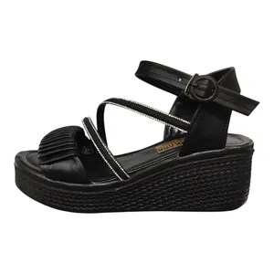 صندل زنانه مدل لژدار تابستانی نگین دار 4050