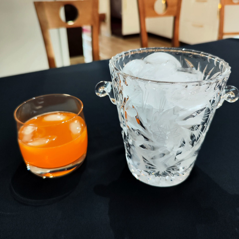 ظرف یخ مدل پریما خورشیدی کد P-KH8